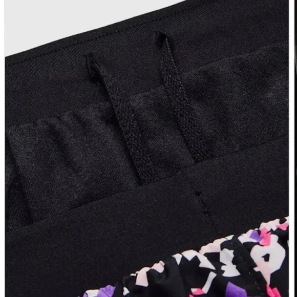 Under Armour Women's Fly-By 2.0 Printed Shorts - Picture 4 of 5